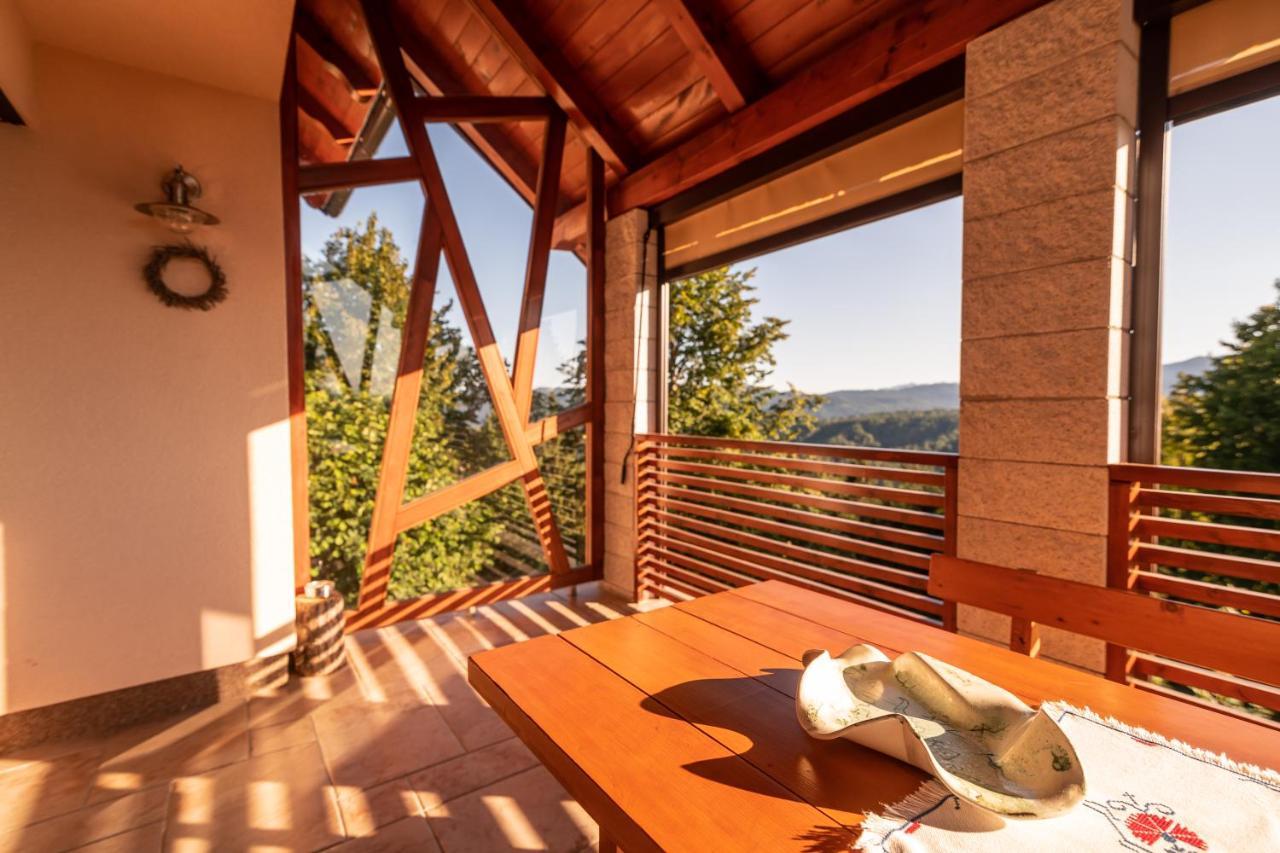 Holiday Home Razglednik โลกาเตส ภายนอก รูปภาพ